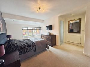 Photo 5- click for photo gallery